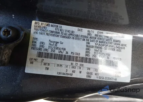 2015 Ford Focus Se z USA, uszkodzony, nr VIN 1FADP3F25FL342435